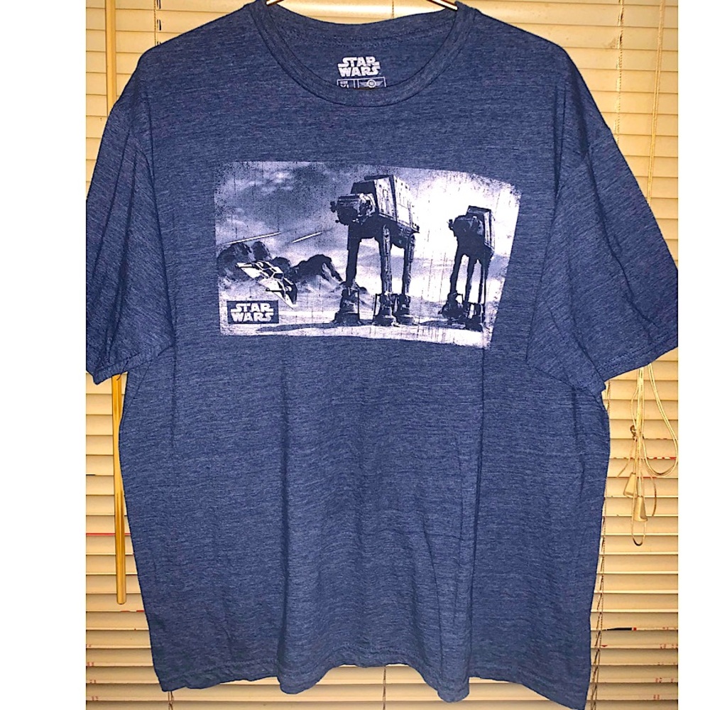 Soft Blue Star Wars graphic T-shirt pre owned